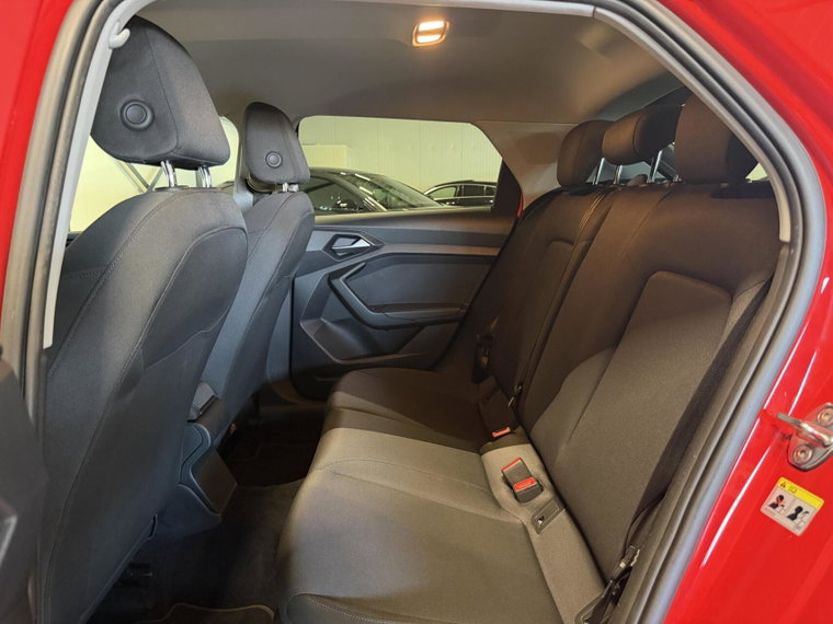 Vehicle Image 31