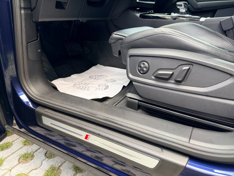 Vehicle Image 36