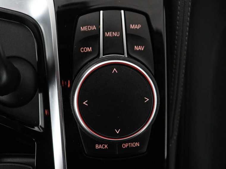Vehicle Image 34