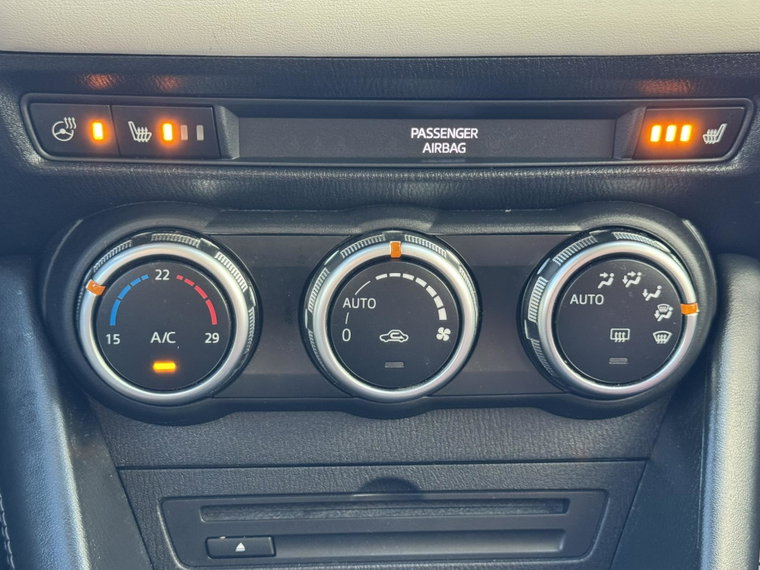 Vehicle Image 29