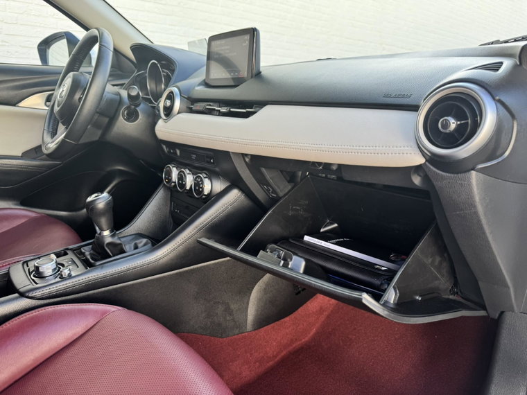 Vehicle Image 38