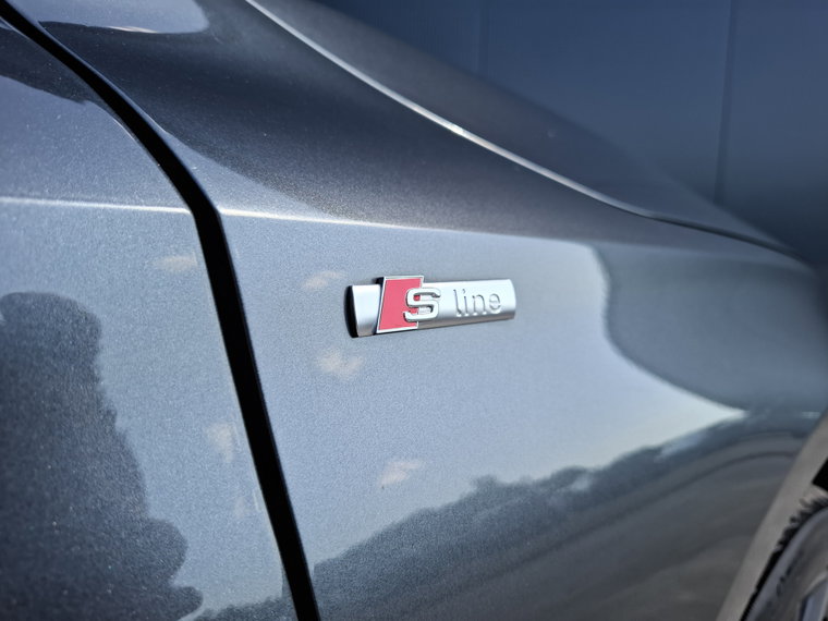 Vehicle Image 20