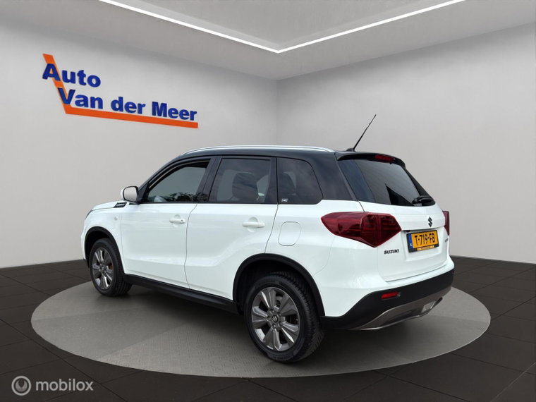 Vehicle Image 25