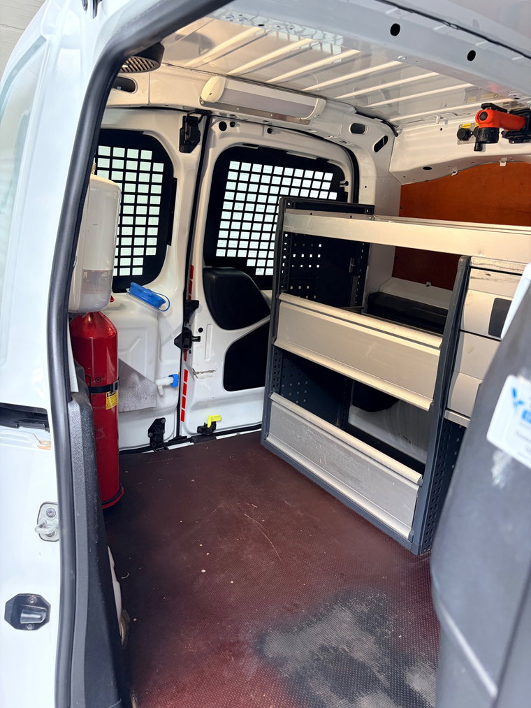 Vehicle Image 36
