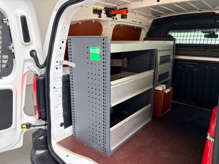 Vehicle Image 38