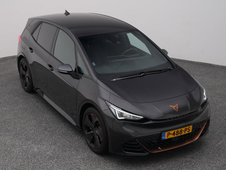 Vehicle Image 25