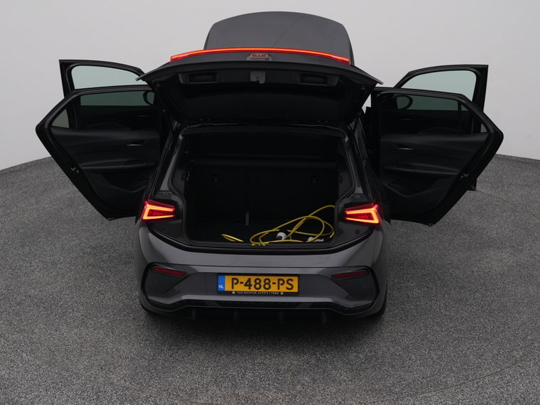 Vehicle Image 30