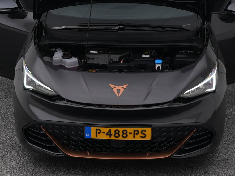 Vehicle Image 32