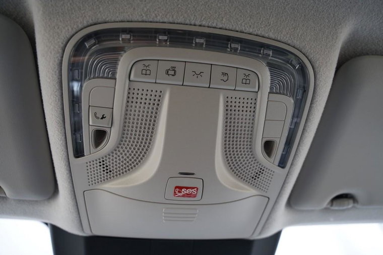 Vehicle Image 37