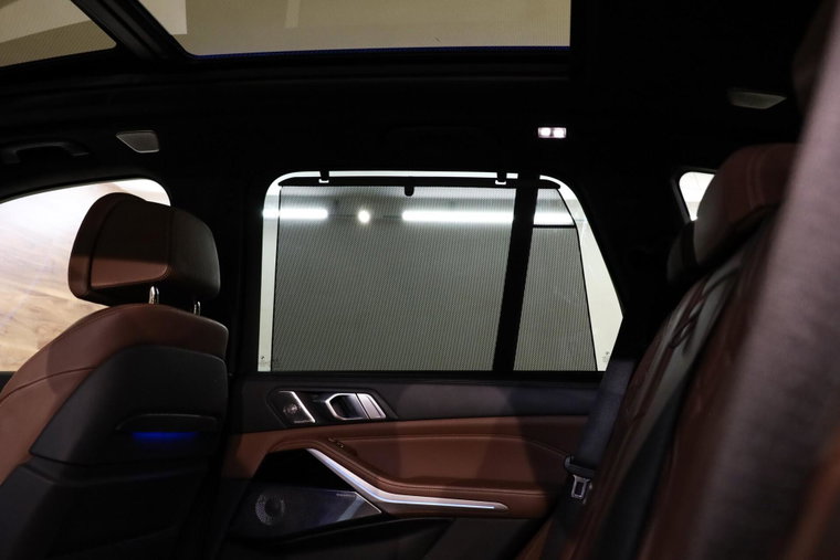 Vehicle Image 37