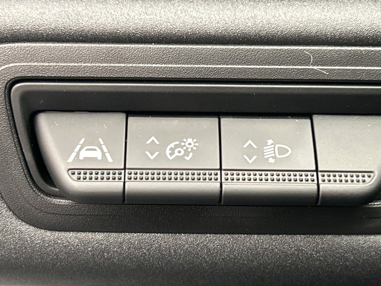 Vehicle Image 27