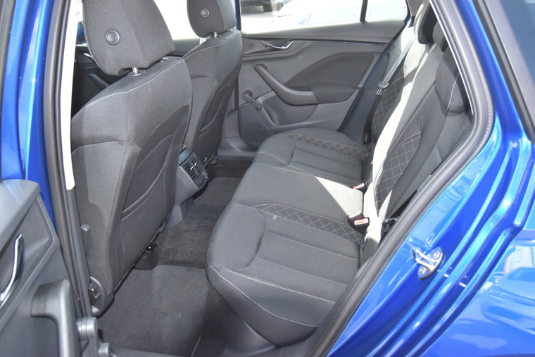 Vehicle Image 21