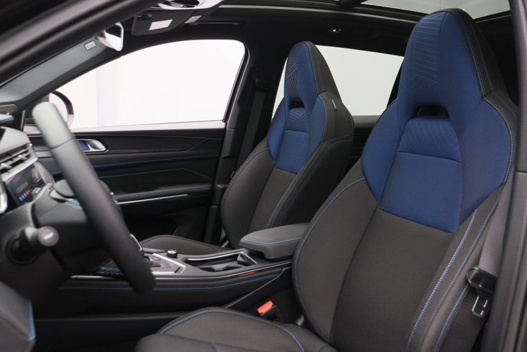Vehicle Image 36