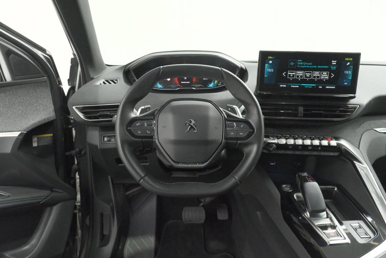 Vehicle Image 28