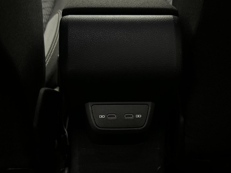 Vehicle Image 39