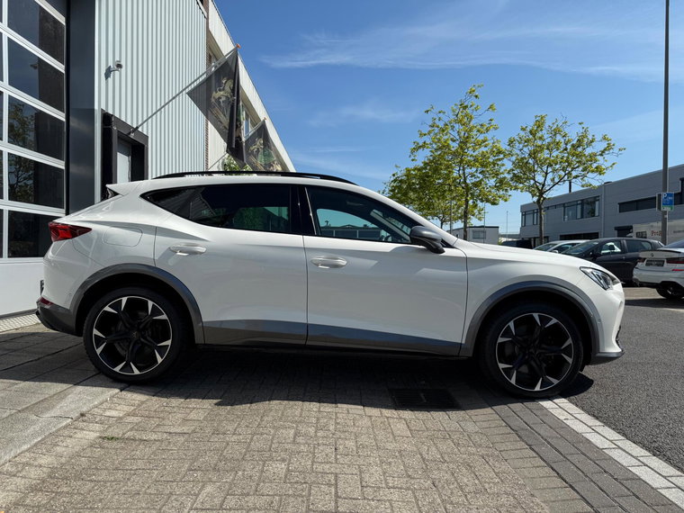 Vehicle Image 26