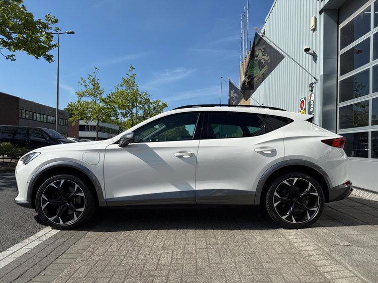 Vehicle Image 28