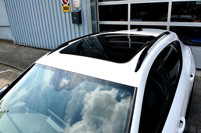 Vehicle Image 33