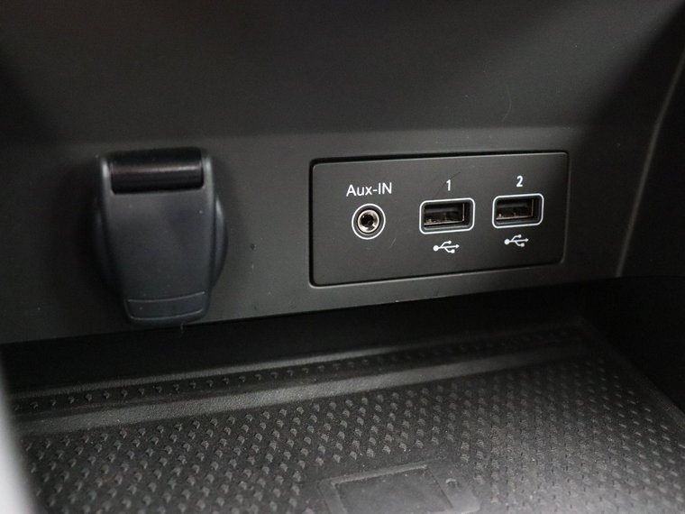 Vehicle Image 29
