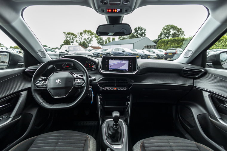Vehicle Image 30
