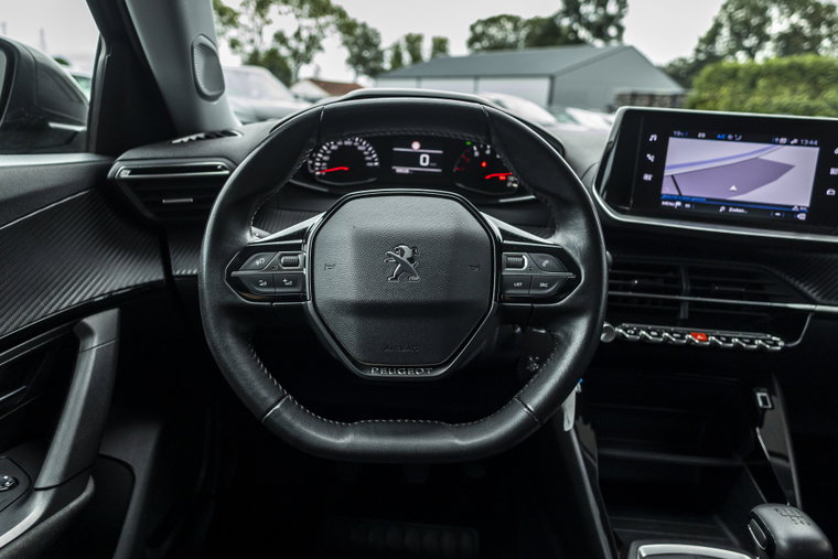 Vehicle Image 7