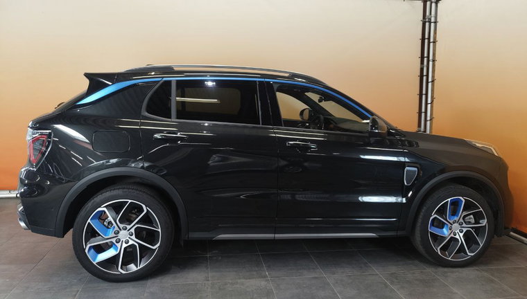 Vehicle Image 6
