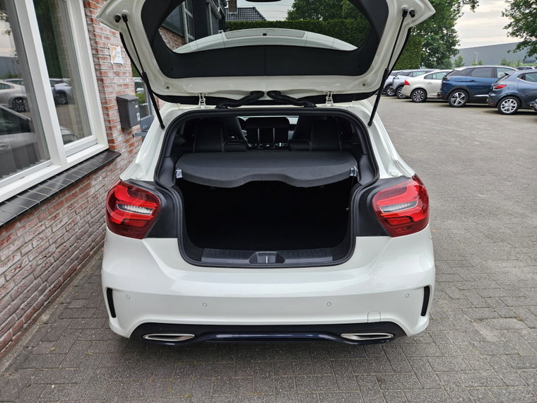 Vehicle Image 39