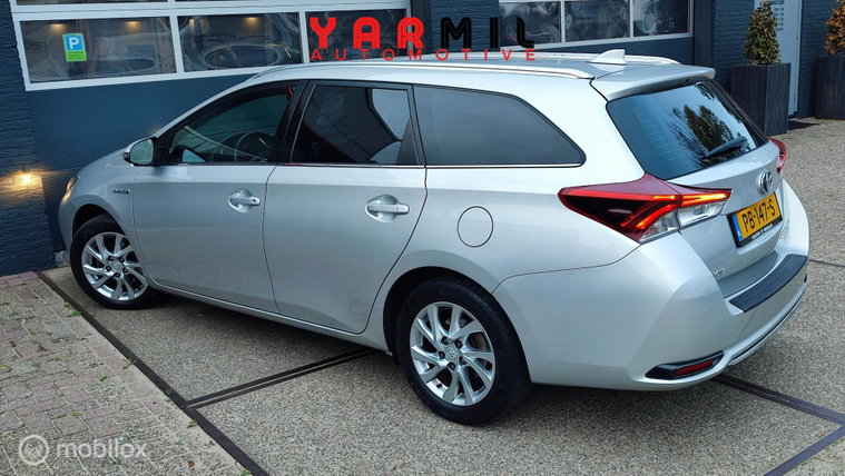 Vehicle Image 13