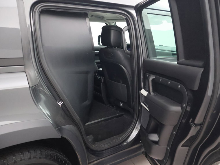 Vehicle Image 16
