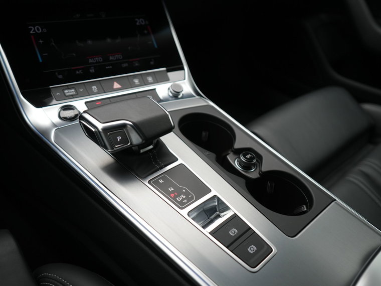 Vehicle Image 38