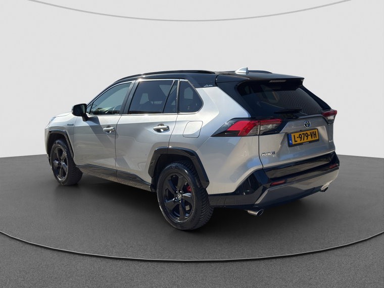 Vehicle Image 10