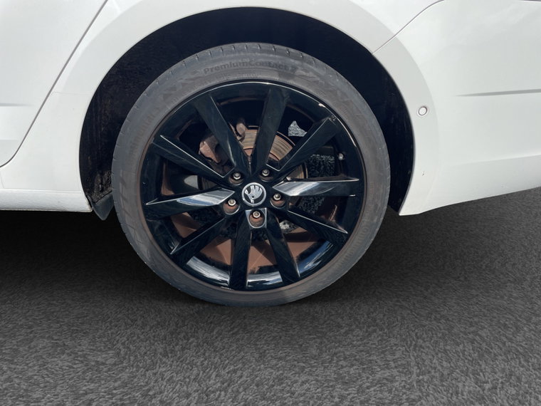 Vehicle Image 17