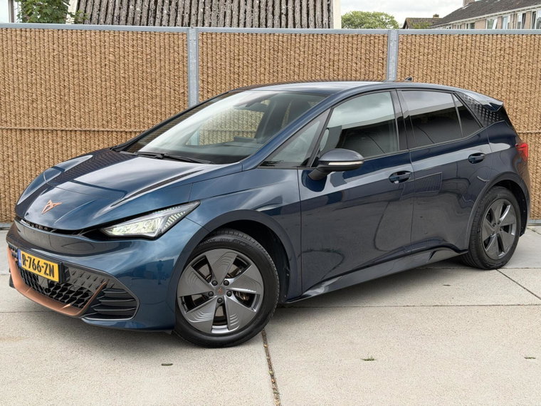 Vehicle Image 35