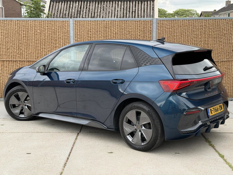 Vehicle Image 38
