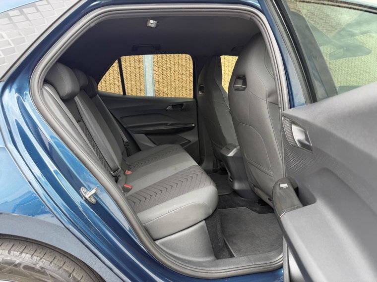 Vehicle Image 48