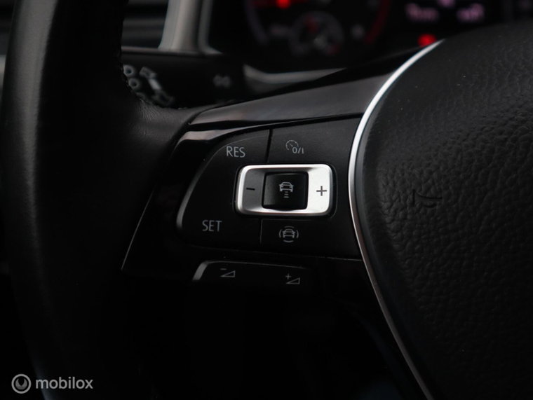 Vehicle Image 40