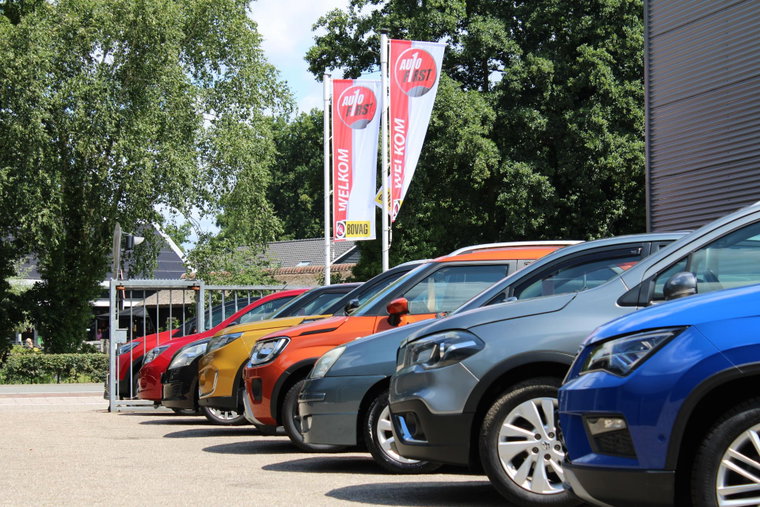 Vehicle Image 30