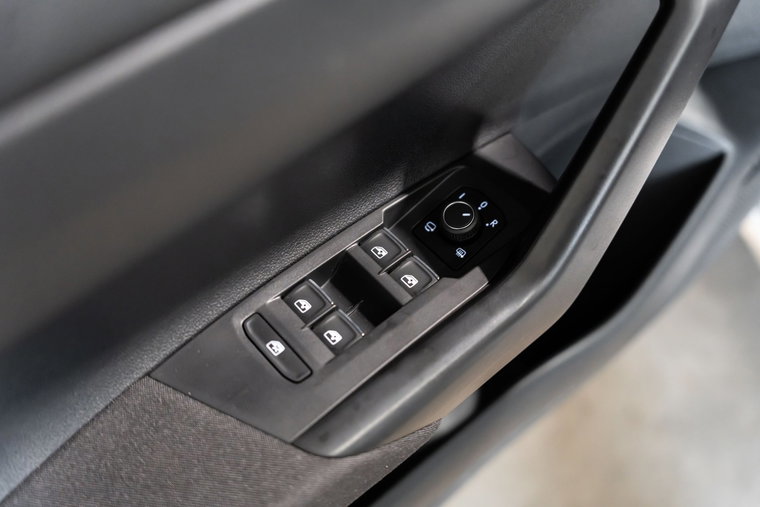 Vehicle Image 37