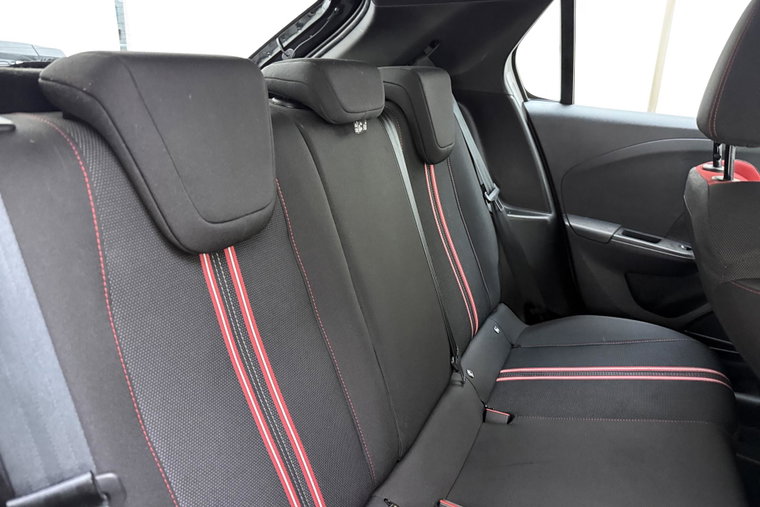 Vehicle Image 14