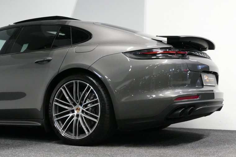 Vehicle Image 28