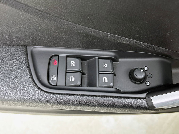 Vehicle Image 31