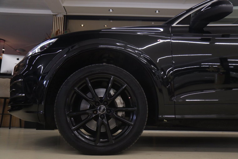 Vehicle Image 40
