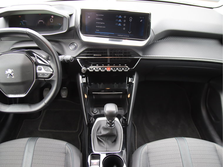 Vehicle Image 23