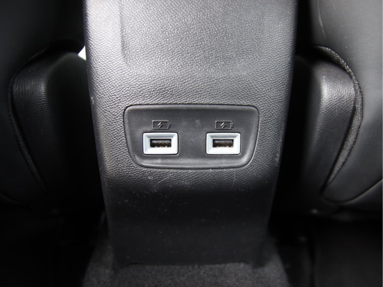 Vehicle Image 37