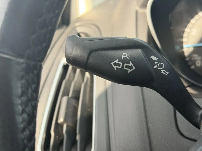 Vehicle Image 26