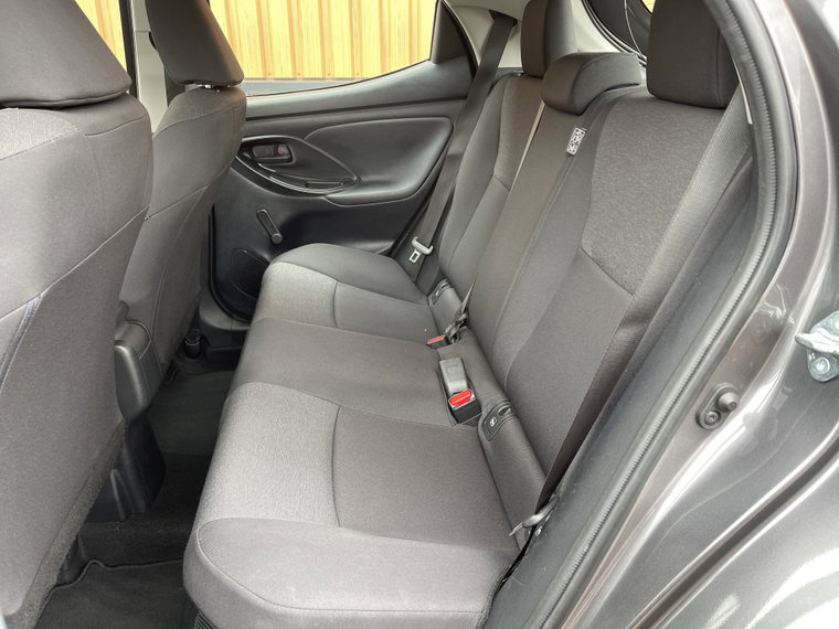 Vehicle Image 19