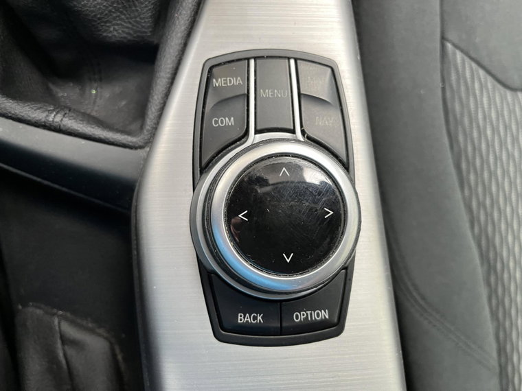 Vehicle Image 28
