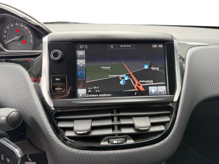 Vehicle Image 17