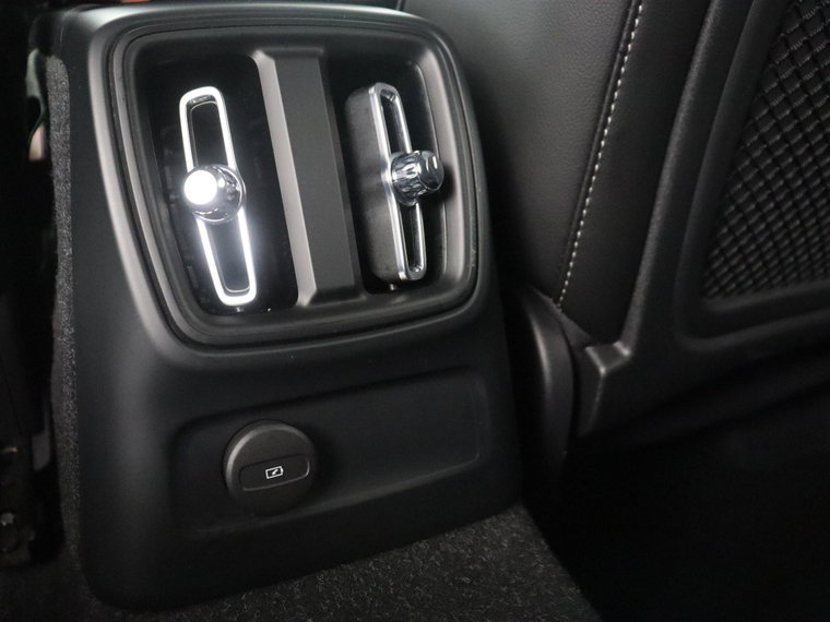 Vehicle Image 41