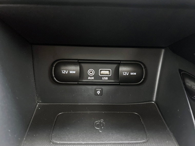 Vehicle Image 32